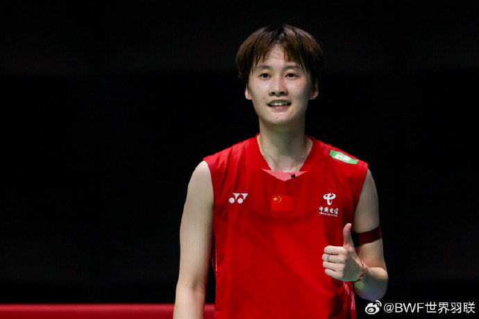 以惊人的速 以惊人的速