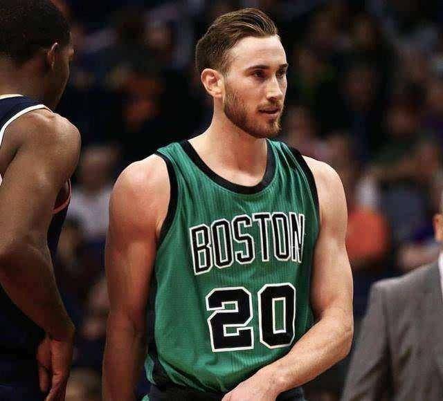 成一道坚不 成一道坚不